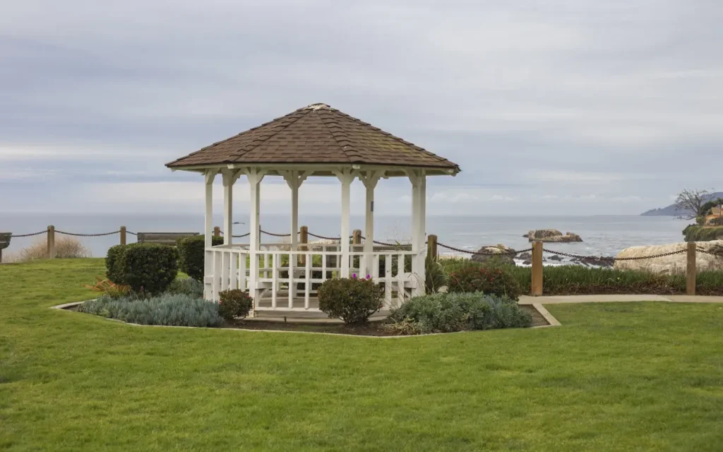 Relaxation Retreat vs Entertainment Space